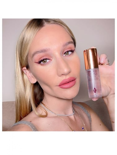 شارلوت تلبوري سبراي اير برش فلوليس لتثبيت المكياج...