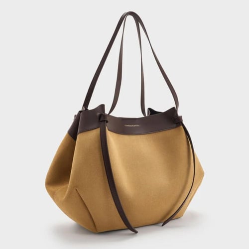 شنطة تشارلز اند كيث Calla مقاس XL الوان متعددة