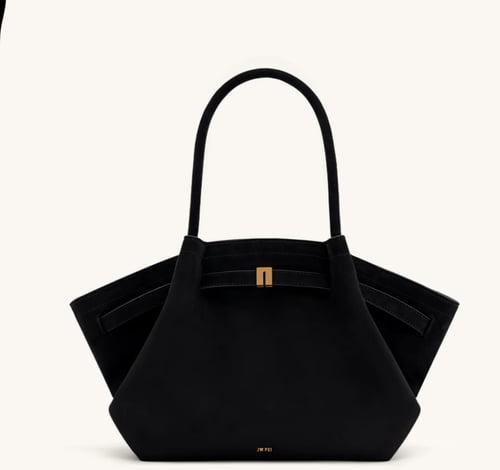 شنطة jwpei مقاس ميديم-متوفرة بألوان متعددة