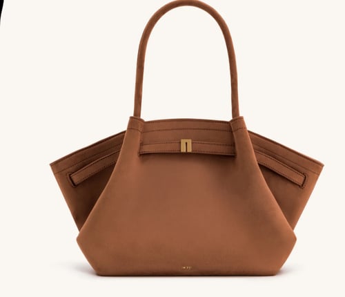 شنطة jwpei مقاس ميديم-متوفرة بألوان متعددة