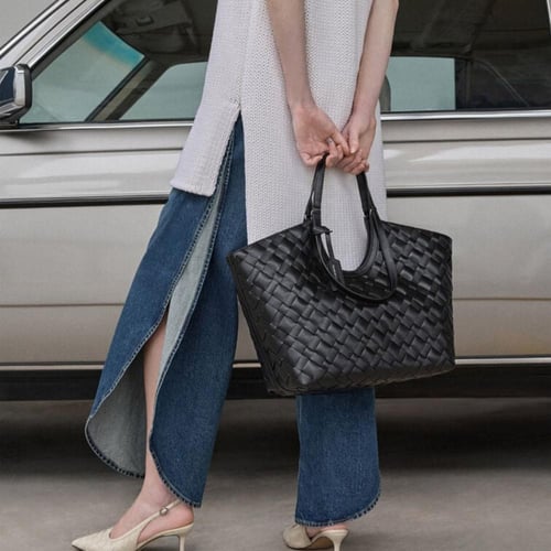 شنطة تشارلز اند كيث Ivette Woven بلونين