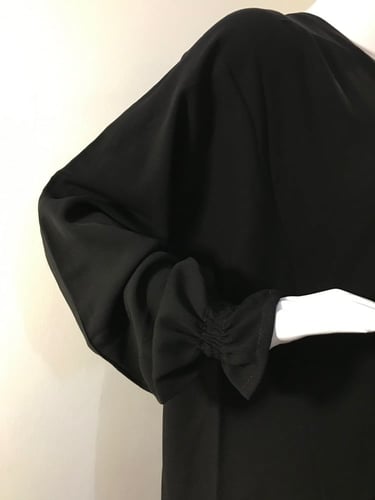 عباية سادة كُم مطاط