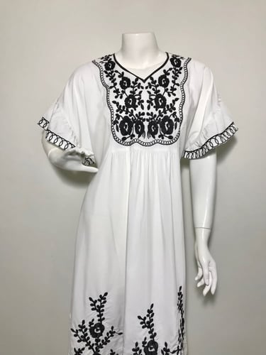 جلابية فراشة ميدي