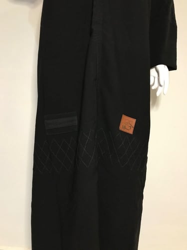 عباية بنقش الأكمام