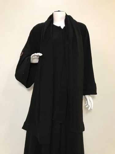 عباية كلوش كُم واسع