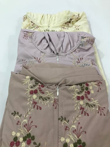 شرشف صلاة سحاب بنطريز متنوع