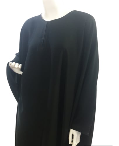 عباية بشت كامل مقفلة