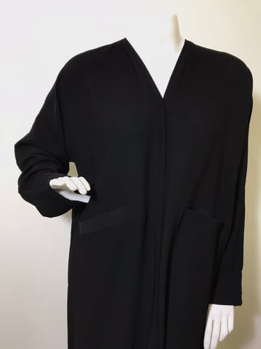 عباية عملية بجيوب أمامية