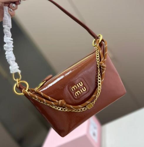 ميو ميو - كروس بودي