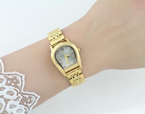 ساعه نسائية ماركة ايفرد ذهبي ميناء رمادي