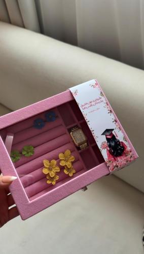 Accessories box