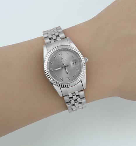 ساعه نسائية ماركة ايفرد ارقام عربيه فضي ميناء رماد...