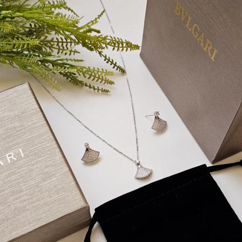 طقم بولقاري الجديد فضي