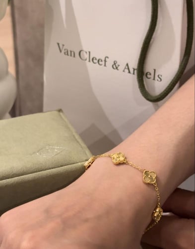 اسورة فان كليف ذهبي ساده