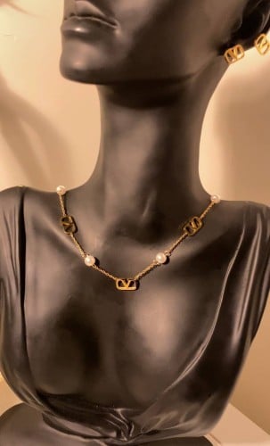 طقم فالنتينو