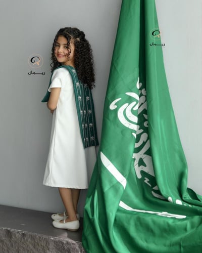 فستان اليوم الوطني السعودي انيق ومميز
