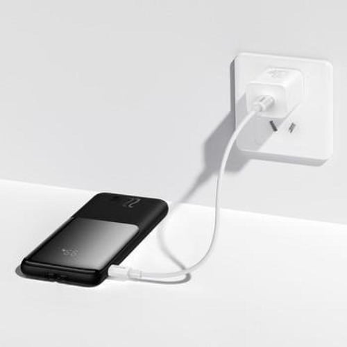 بيسوس - متنقلة بقوة 22.5 واط سعه 10,000 ملي امبير...