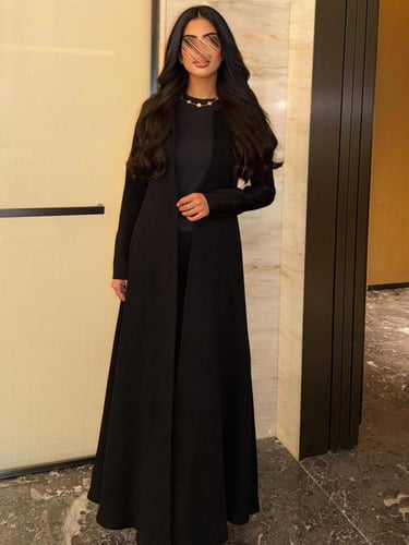 عباية كريب كسرات خفيفة مع لمعة نص كلوش