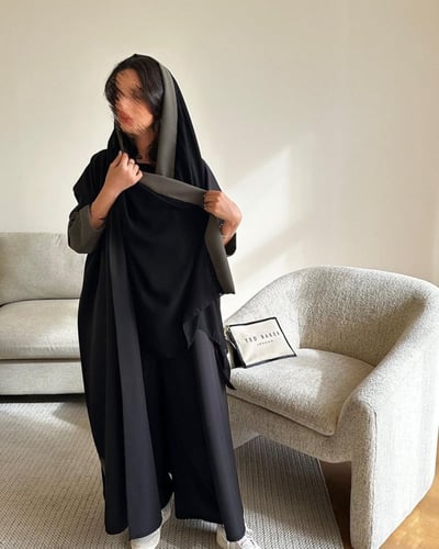 عباية نص بشت كريب اسود مع اكمام سيراميك اندونيسي ز...