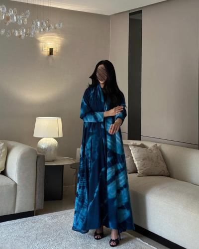 عباية نص كلوش شيفون مبطن أزرق