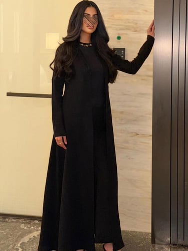 عباية كريب كسرات خفيفة مع لمعة نص كلوش