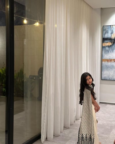 جلابية لنن هندي سكري مع تطريز هندي اطفال