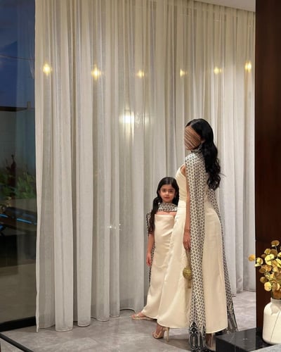 جلابية لنن هندي سكري مع تطريز هندي اطفال