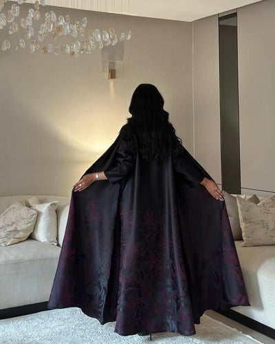 عباية جاكار دبل فيس اسود وعودي القصة كلوش