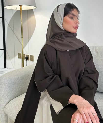 عباية كلوش كريب باربي بني وبيج