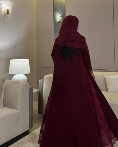 عباية كريب اندونيسي مع دانتيل مبطن شيفون القصة كلو...