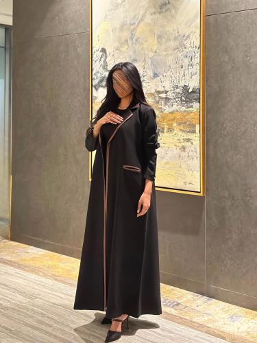 عباية بليزر مبطن كتان اسود مع قيطان بني