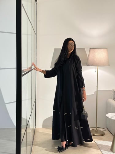 عباية كريب تايواني مع فيونكات القصة كلوش