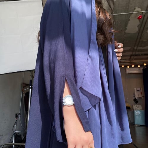 عباية لنن امريكي كحلي، قصة كلوش