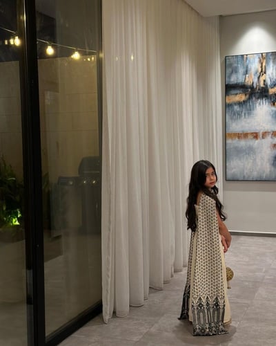 جلابية لنن هندي سكري مع تطريز هندي اطفال