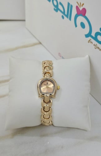 ساعة بنات أنيقة بتصميم ذهبي فاخر