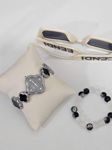 طقم إكسسوارات بناتي فاخر بالألوان الكلاسيكية