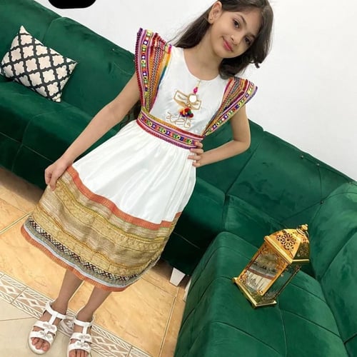 فستان بناتي ليوم التأسيس