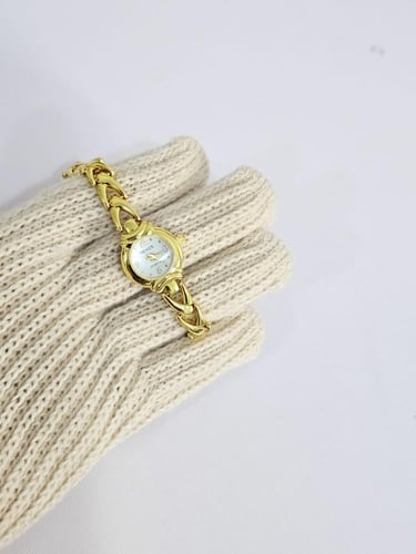 ساعه انيقه للبنات