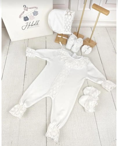 طقم إستقبال للمستشفى