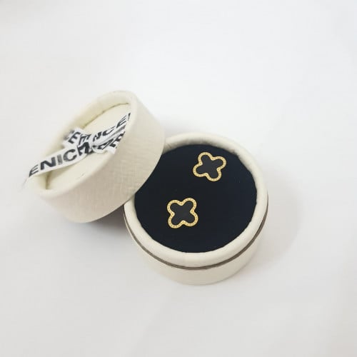 حلق مطلي بالذهب