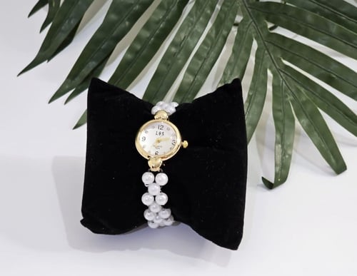 ساعة لؤلؤ بناتي