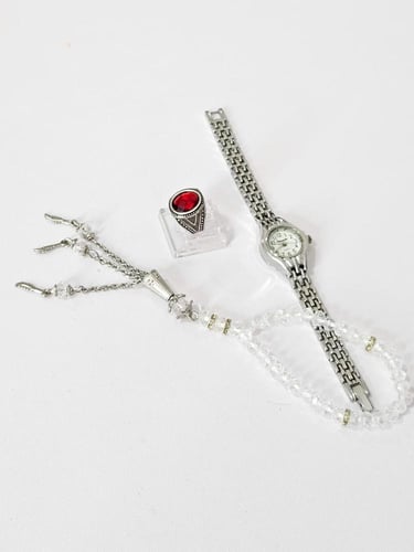 طقم مواليد فضي أنيق - لمسة فخامة لصغيرك