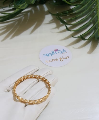 اسورة بنات مطليه ذهب