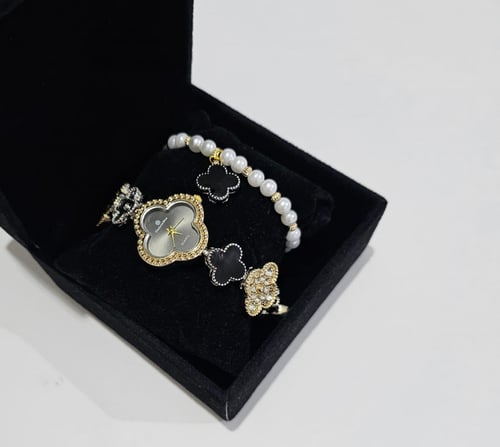 ساعة واسوره