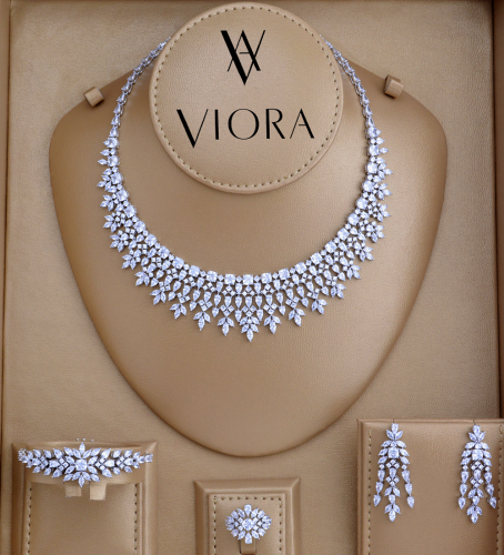 طقم زركون تصميم ألماس