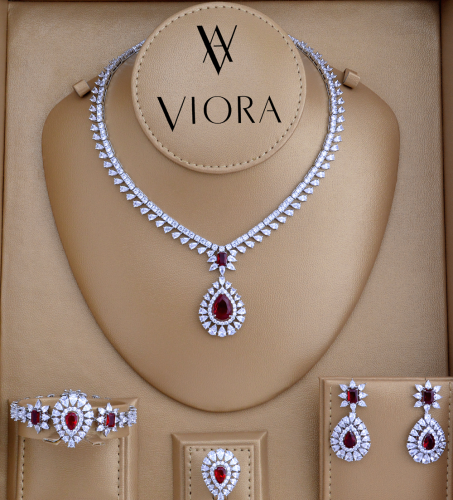 طقم ملون تصميم ألماس