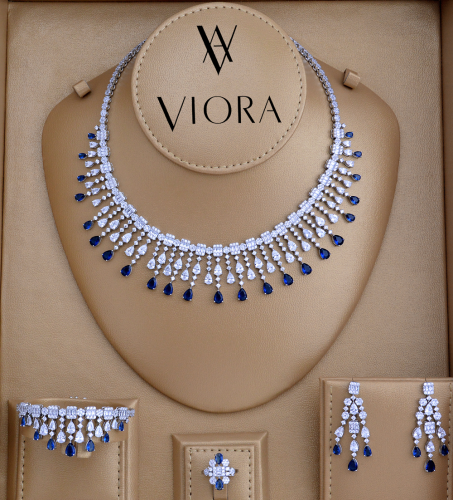 طقم ملون تصميم ألماس