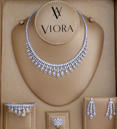 طقم زركون تصميم ألماس