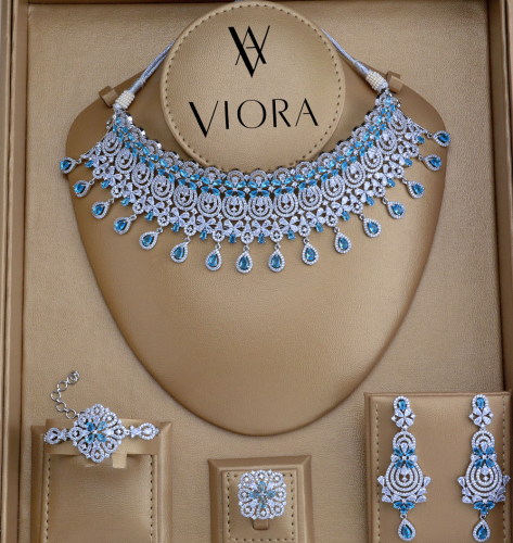 طقم تشوكر تصميم ألماس