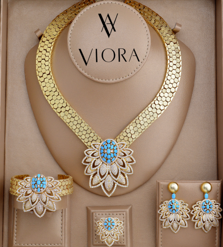 طقم ذهبي تصميم ملكي